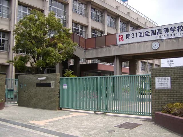 阿倍野高校の外観