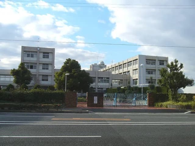 尼崎小田高校の外観