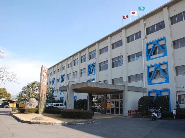 旭野高校の外観