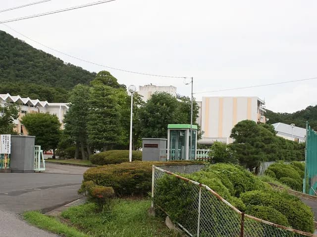 足利清風高校の外観