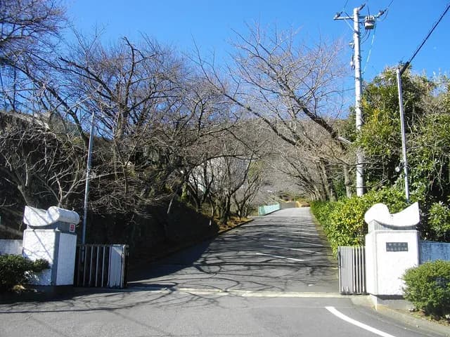 熱海高校の外観