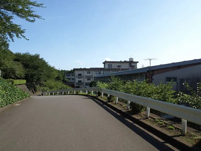 綾瀬高校の外観