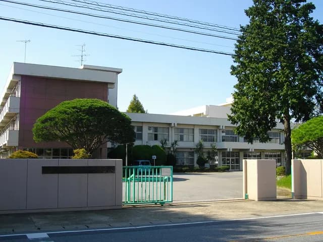 清水高校の外観