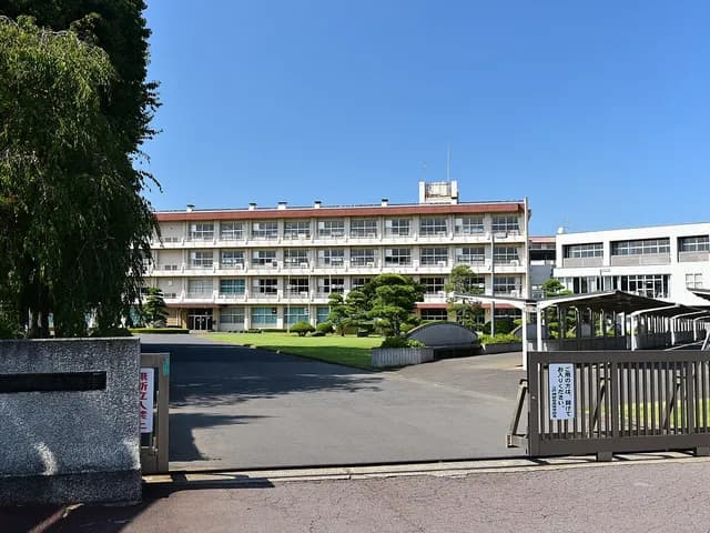 江戸崎総合高校の外観