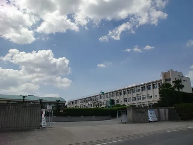 吹上高校の外観