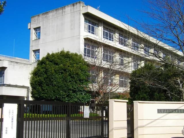 船橋豊富高校の外観