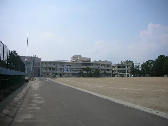 古川高校の外観