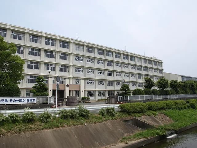 浜北西高校の外観