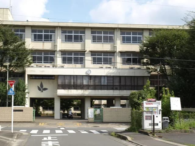 橋本高校の外観