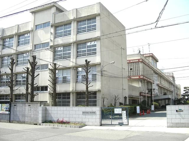 東淀工業高校の外観