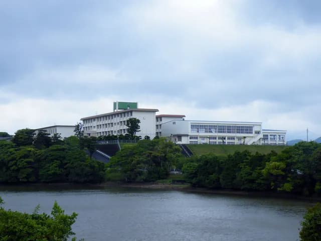 北松農業高校の外観