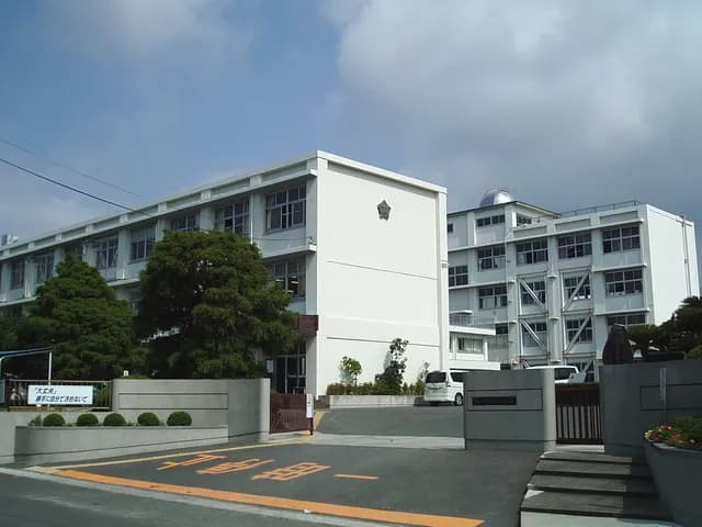 磐田南高校の外観
