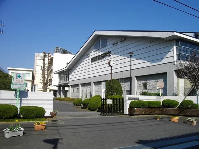 岩槻商業高校の外観