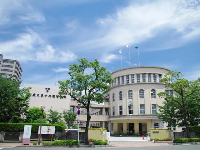 鹿児島中央高校の外観