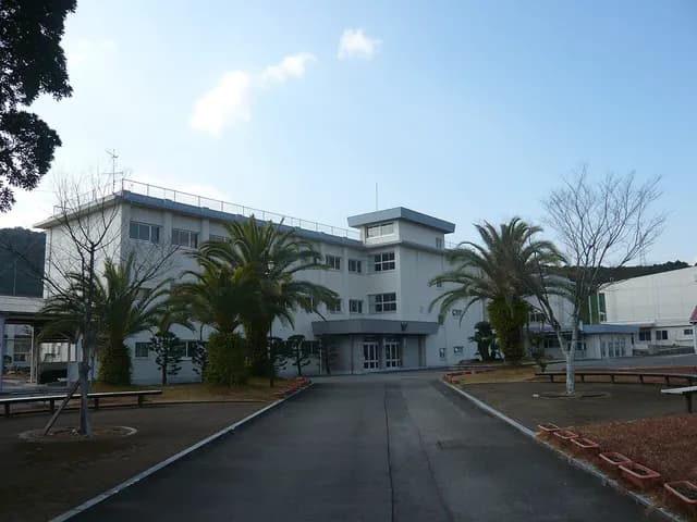 紀南高校の外観