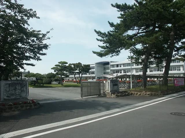 小牛田農林高校の外観