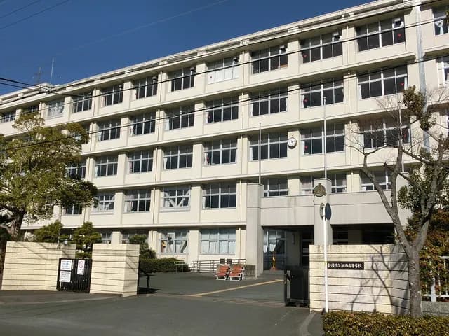 湖西高校の外観