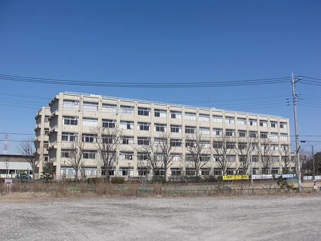 三郷北高校の外観