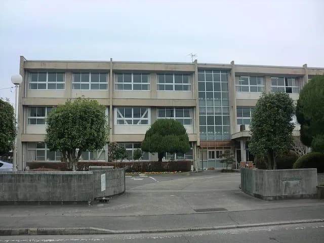 都城商業高校の外観