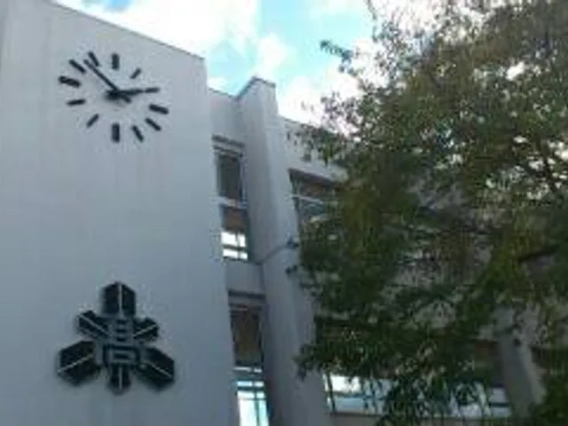 水沢高校の外観