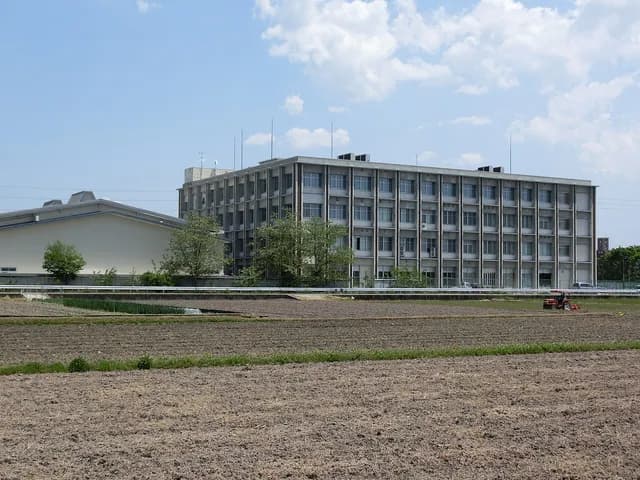 奈良商工高校の外観