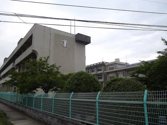 新居浜南高校の外観