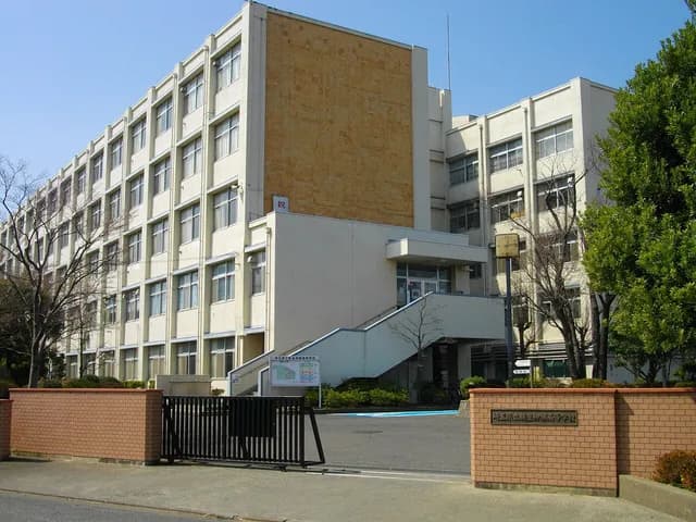 新座柳瀬高校の外観