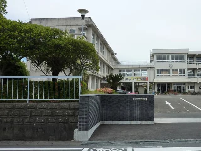 延岡高校の外観
