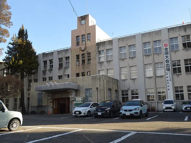 沼田高校の外観
