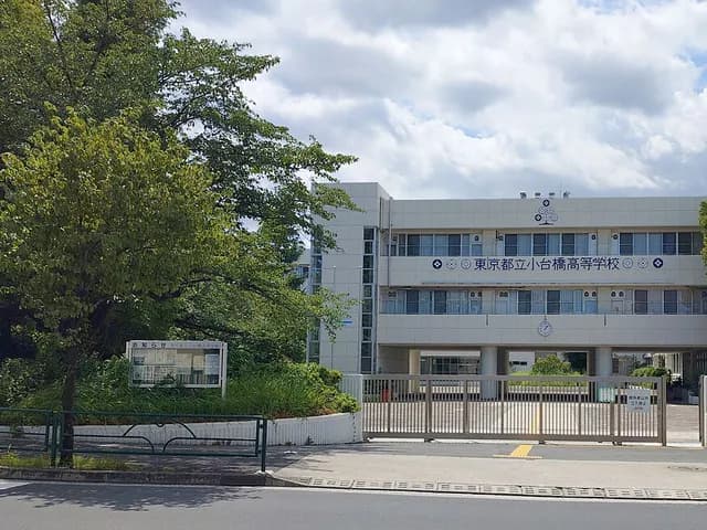 小台橋高校の外観
