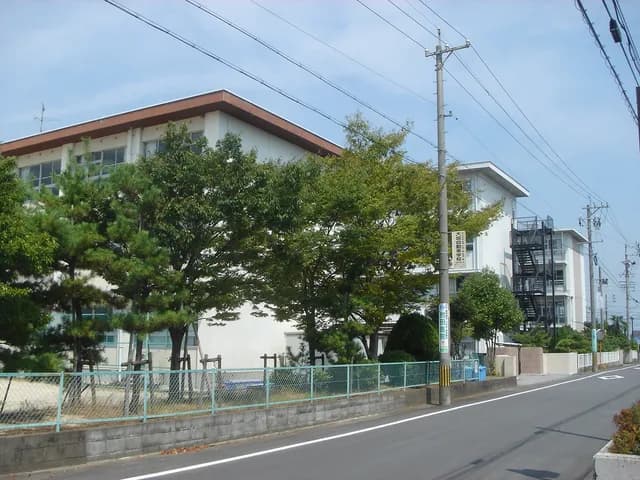 大垣桜高校の外観