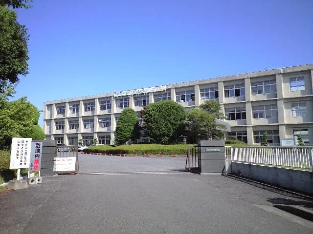 大分東高校の外観