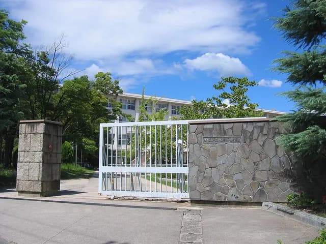 池田高校の外観