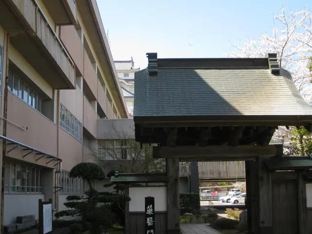 大多喜高校の外観