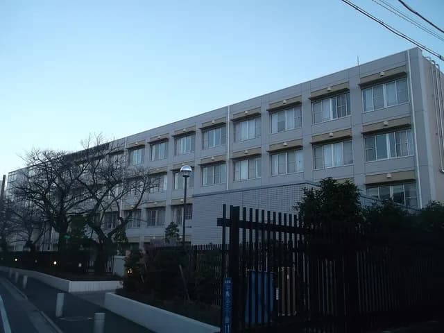 大田桜台高校の外観