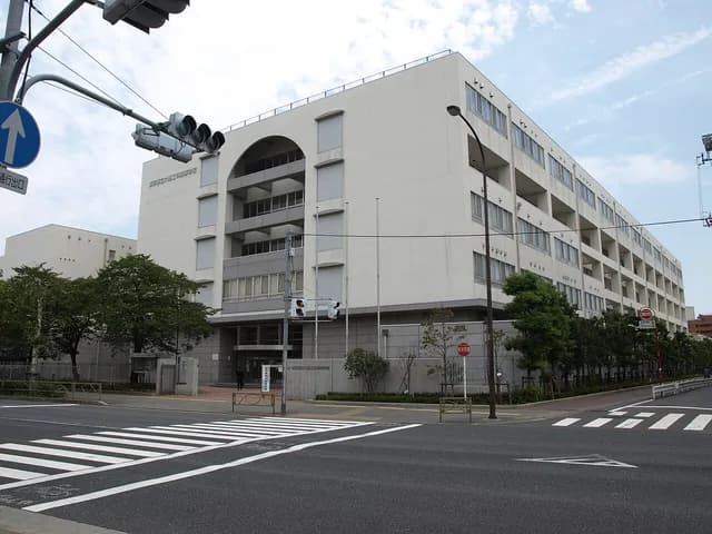 六郷工科高校の外観