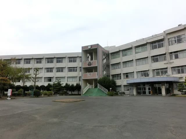 日高高校の外観