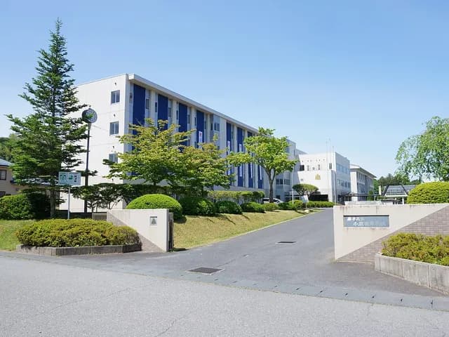 千厩高校の外観
