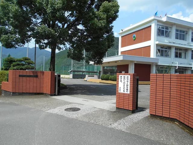 四万十高校の外観