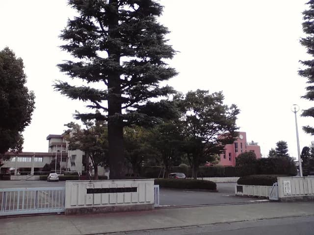 下館第一高校の外観
