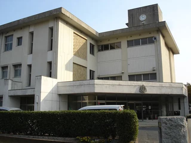 新南陽高校の外観