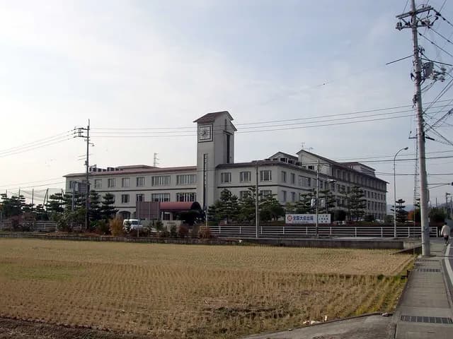 総社南高校の外観