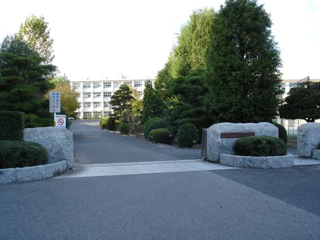 田布施農工高校の外観