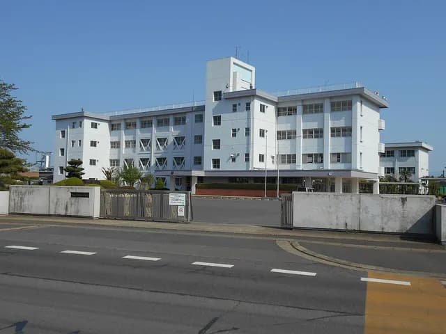 東海高校の外観
