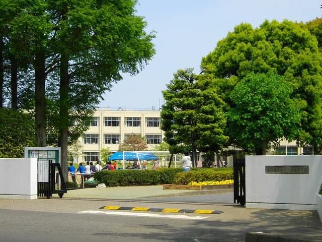 所沢中央高校の外観