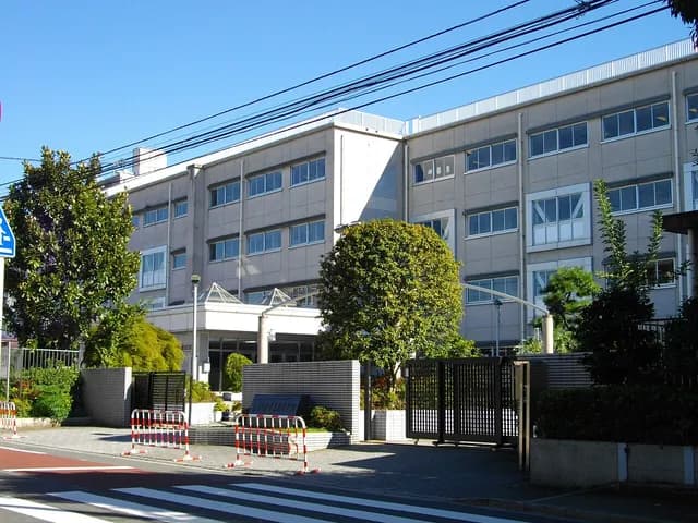 豊島高校の外観