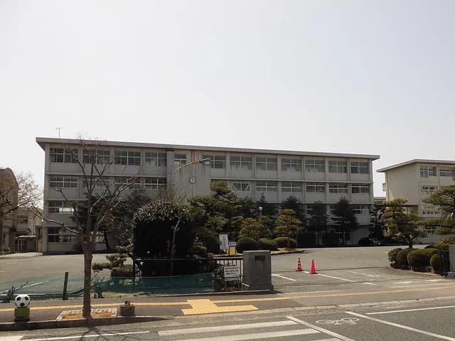 鳥栖工業高校の外観