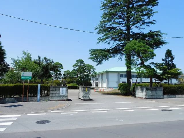 宇都宮中央高校の外観