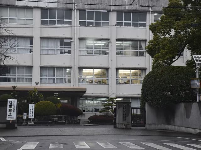 脇町高校の外観