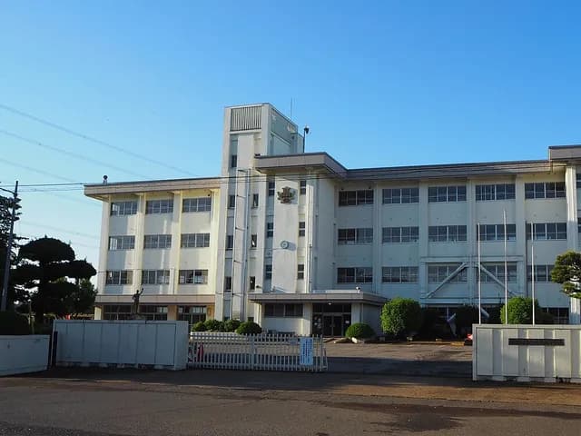 八千代高校の外観
